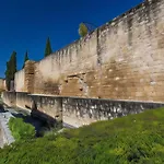 Alcázares In Historic Center *