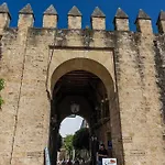 Διαμέρισμα Alcazares In Historic Center