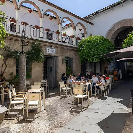 Alcazares In Historic Center *