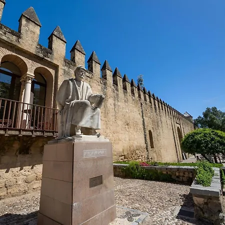 Apartment Alcazares In Historic Center *