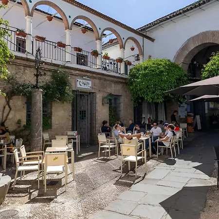 Alcazares In Historic Center شقة