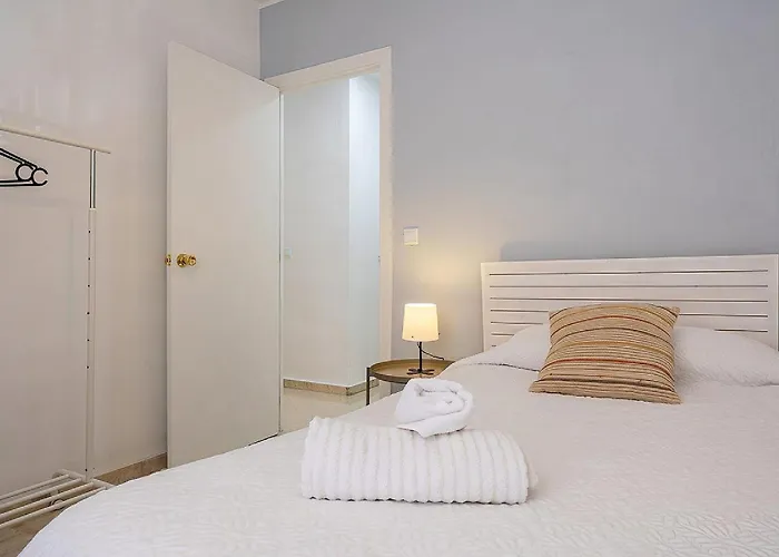 Alcazares In Historic Center * قرطبة